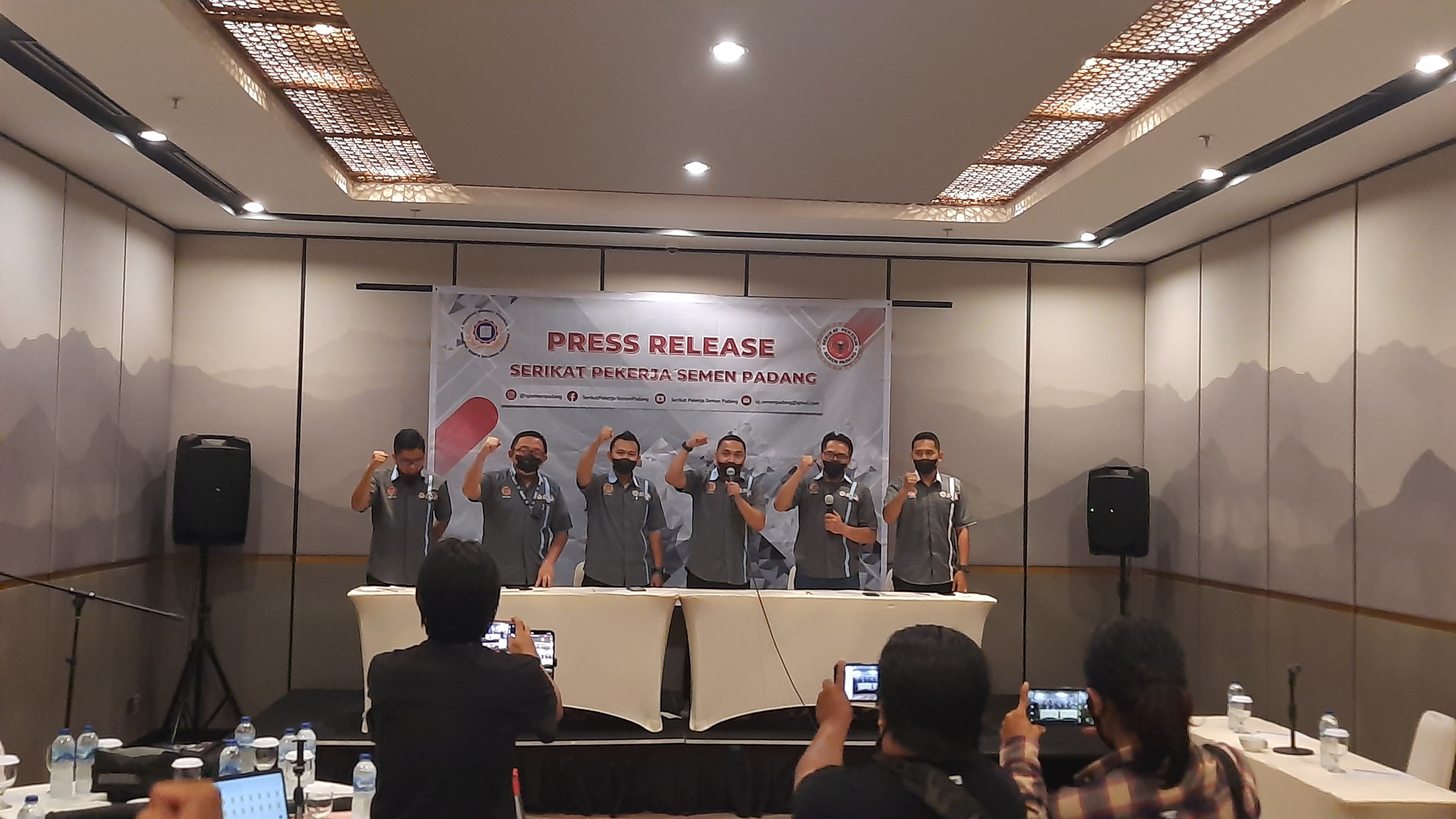 Serikat Pekerja Semen Padang Minta Perusahaan Tandatangani PKB Terbaru 
