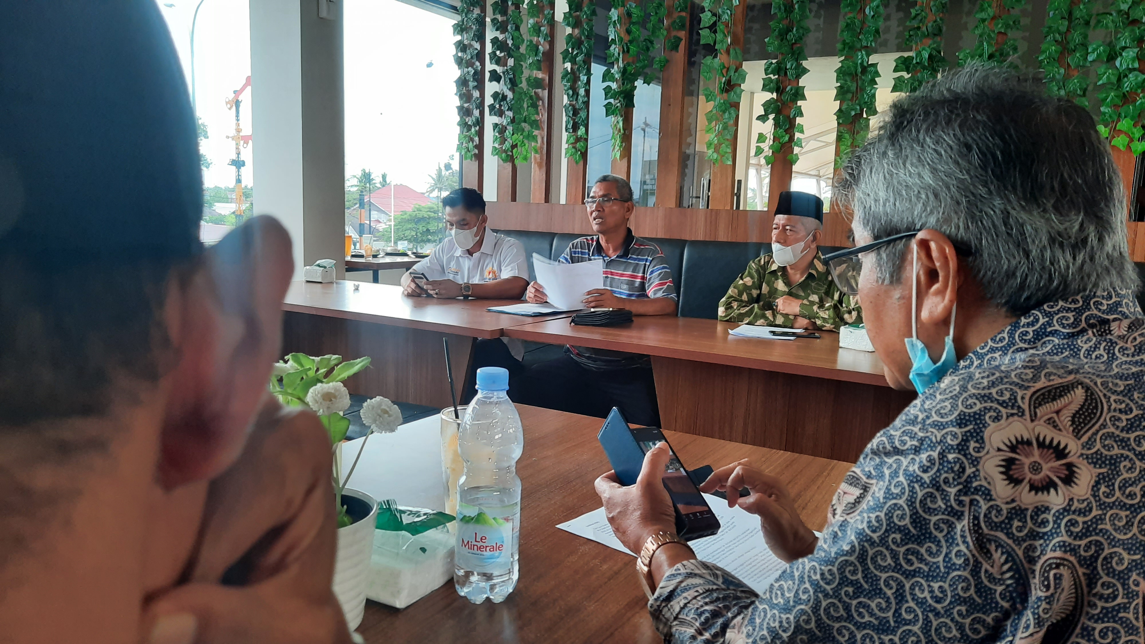 Tim Save Kadin Sumbar menolak Ketua Umum Kadin Sumbar 2022-2027 