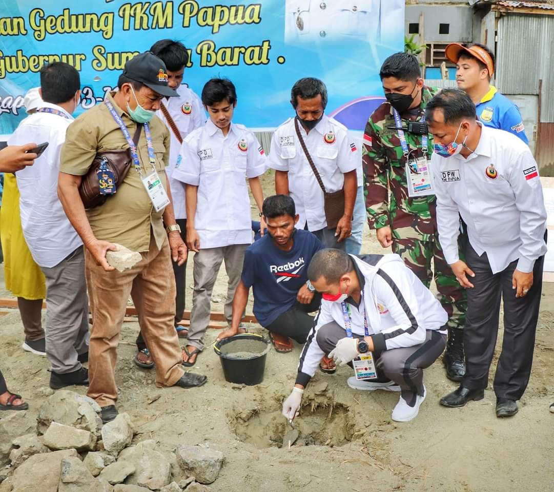Wagub Sumbar Lakukan Peletakan Batu Pertama IKM Papua 