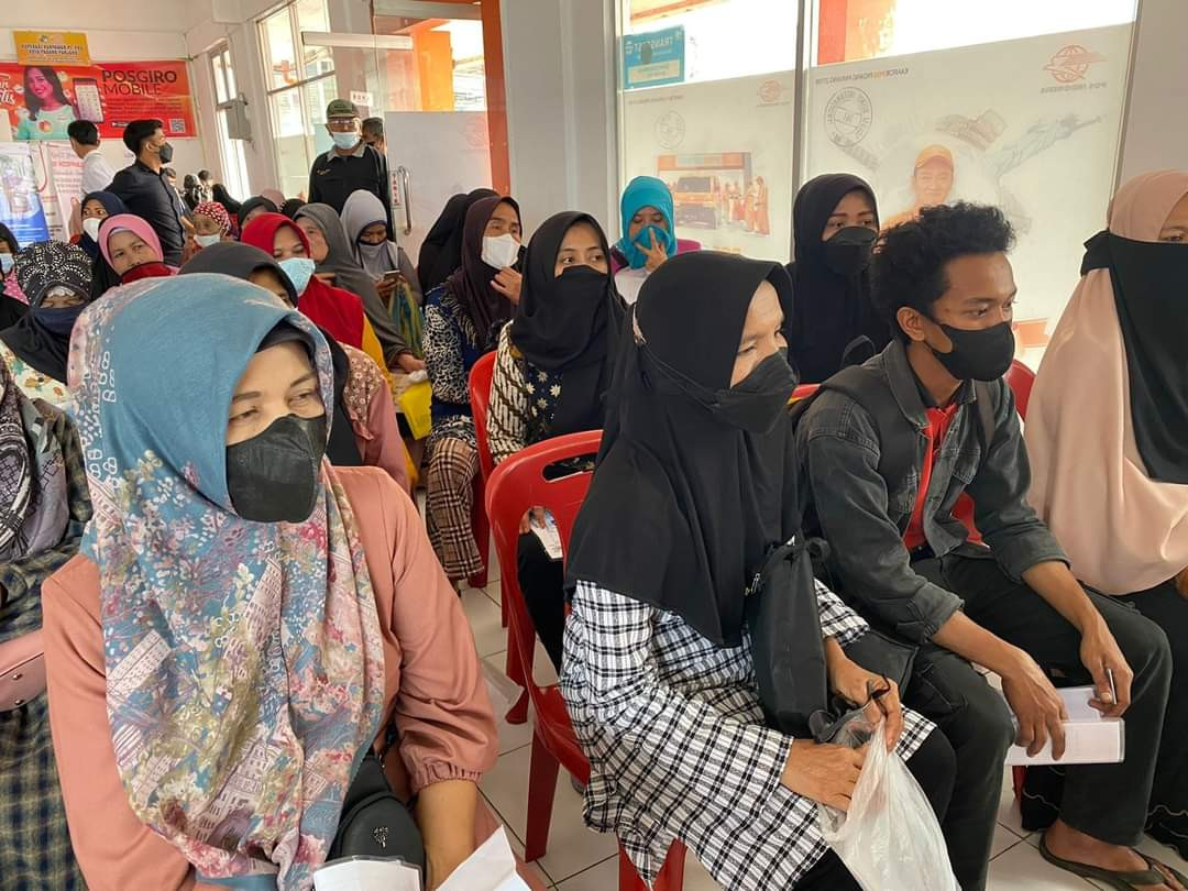 Luar biasa, Masyarakat Padang Panjang Mulai Terima BLT BBM 