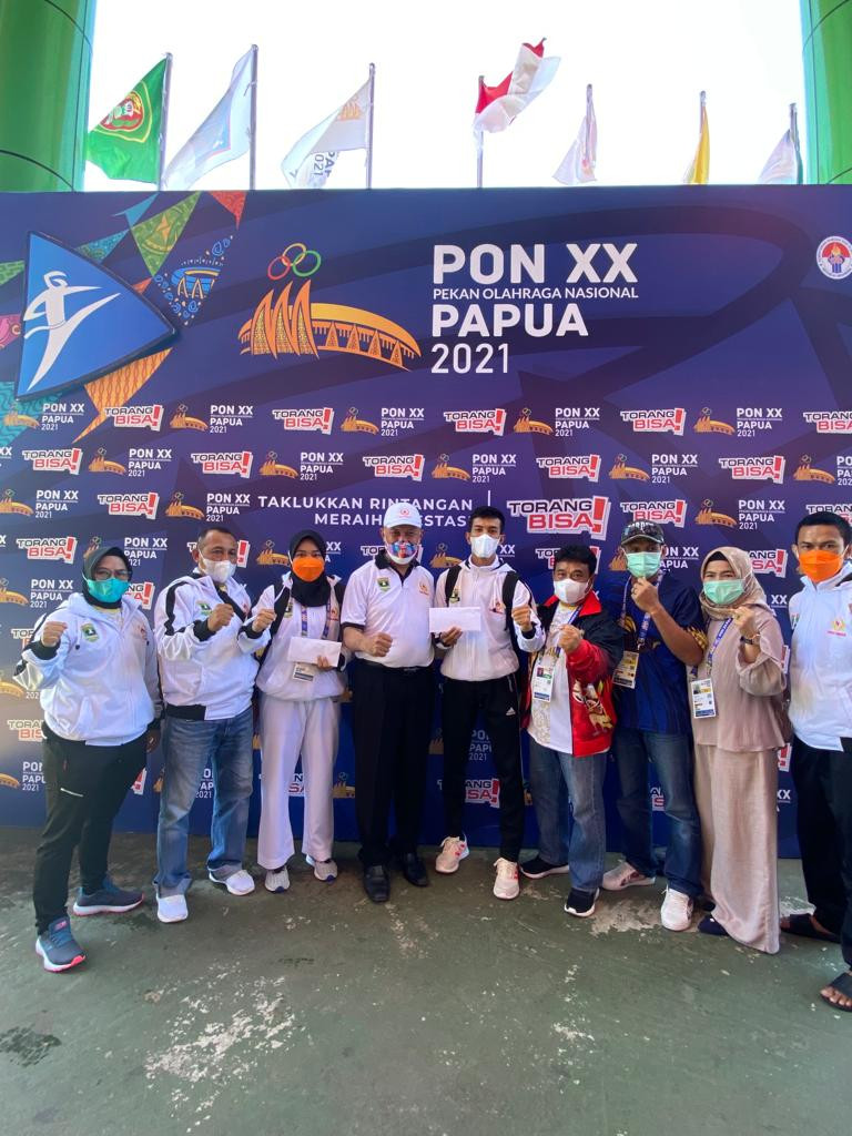 Tiga Srikandi Karateka Sumbar Terhenti di Babak Penyisihan Kumite Beregu Putri