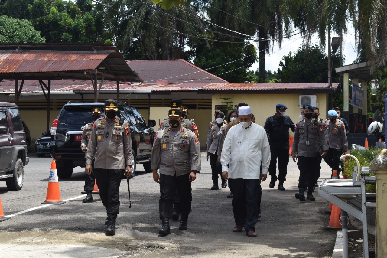Wakapolda Sumbar Meninjau Gerai Vaksin Presisi Polri