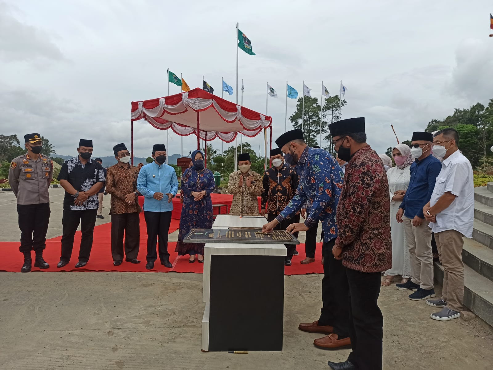 Tugu Alquran Diresmikan,  \"Insya Allah Jadi Ikon Kota Serambi Makkah\"