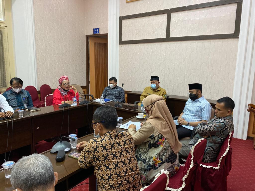 Gebu Minang bertemu Gubernur, Mahyeldi Tantang Fadly Gelar Mubes di Sumbar