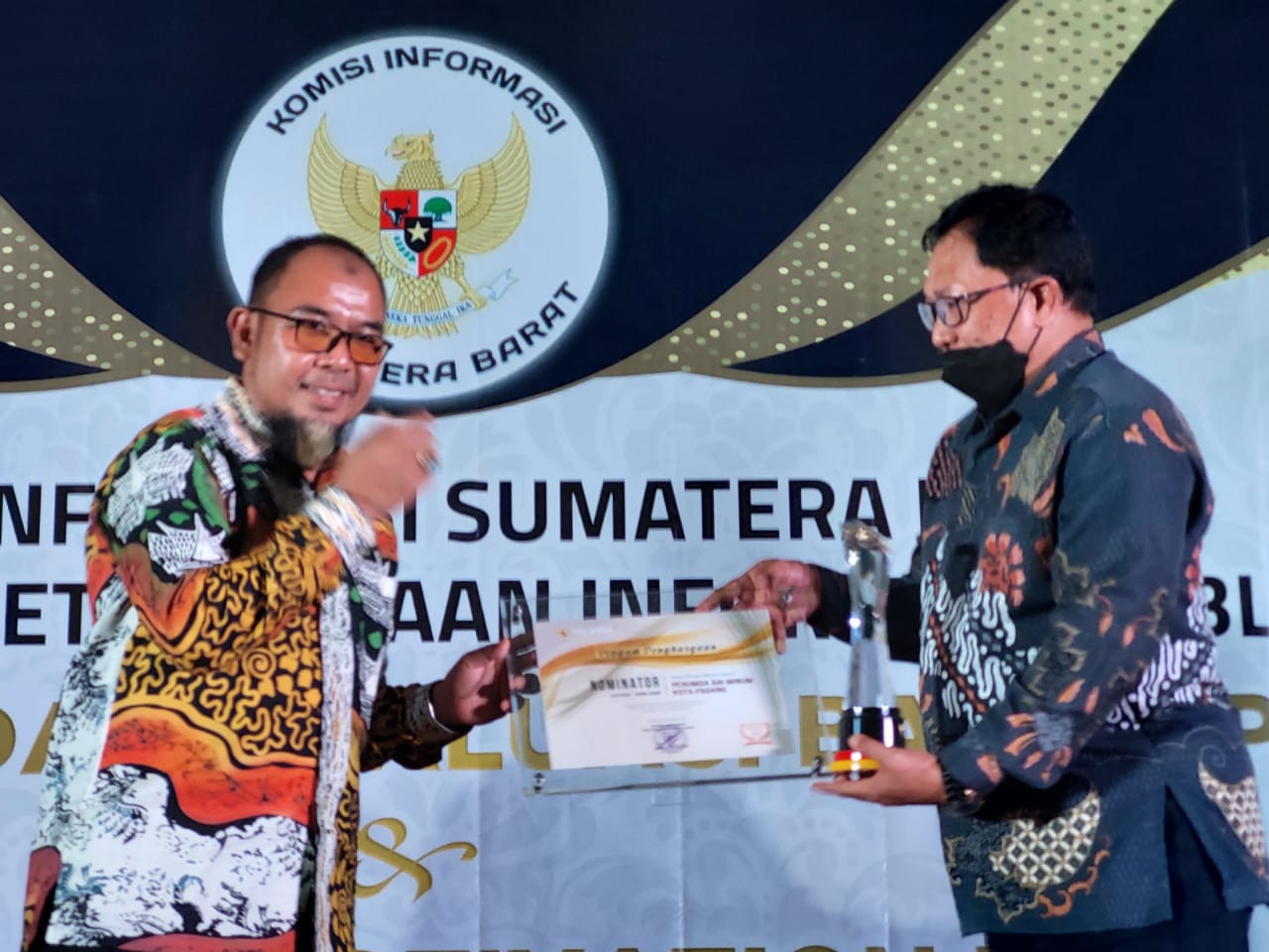 Konsisten Keterbukaan Publik Perumda Air Minum Kota Padang di Ganjar BUMD informatif 