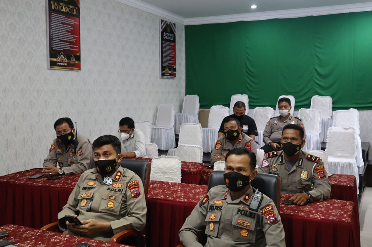Polres Agam terima apresiasi dan penganugrahan zona integritas menuju WBK/WBBM tahun 2021 