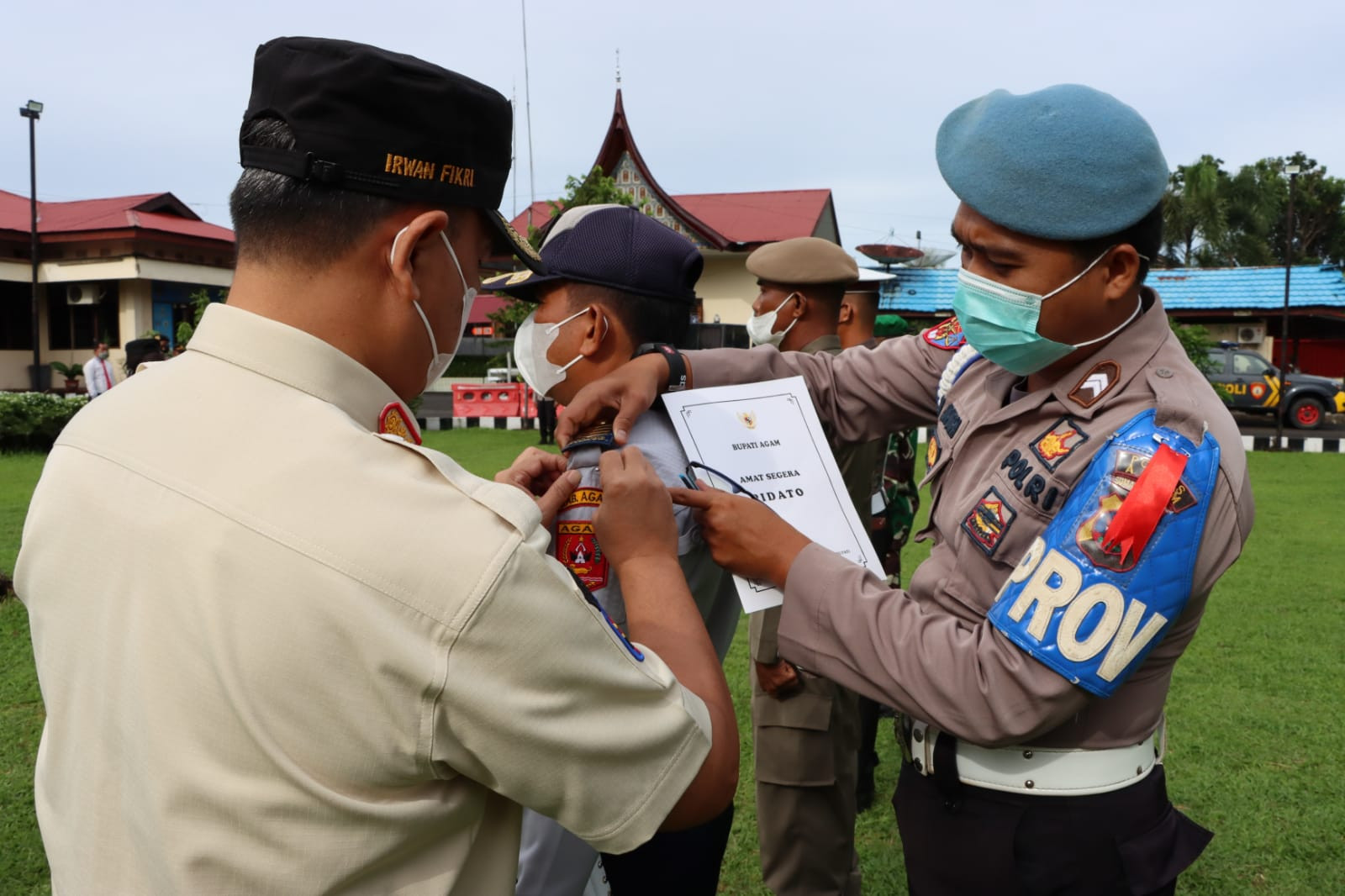 Polres Agam laksanakan apel gelar pasukan operasi lilin tahun 2021.