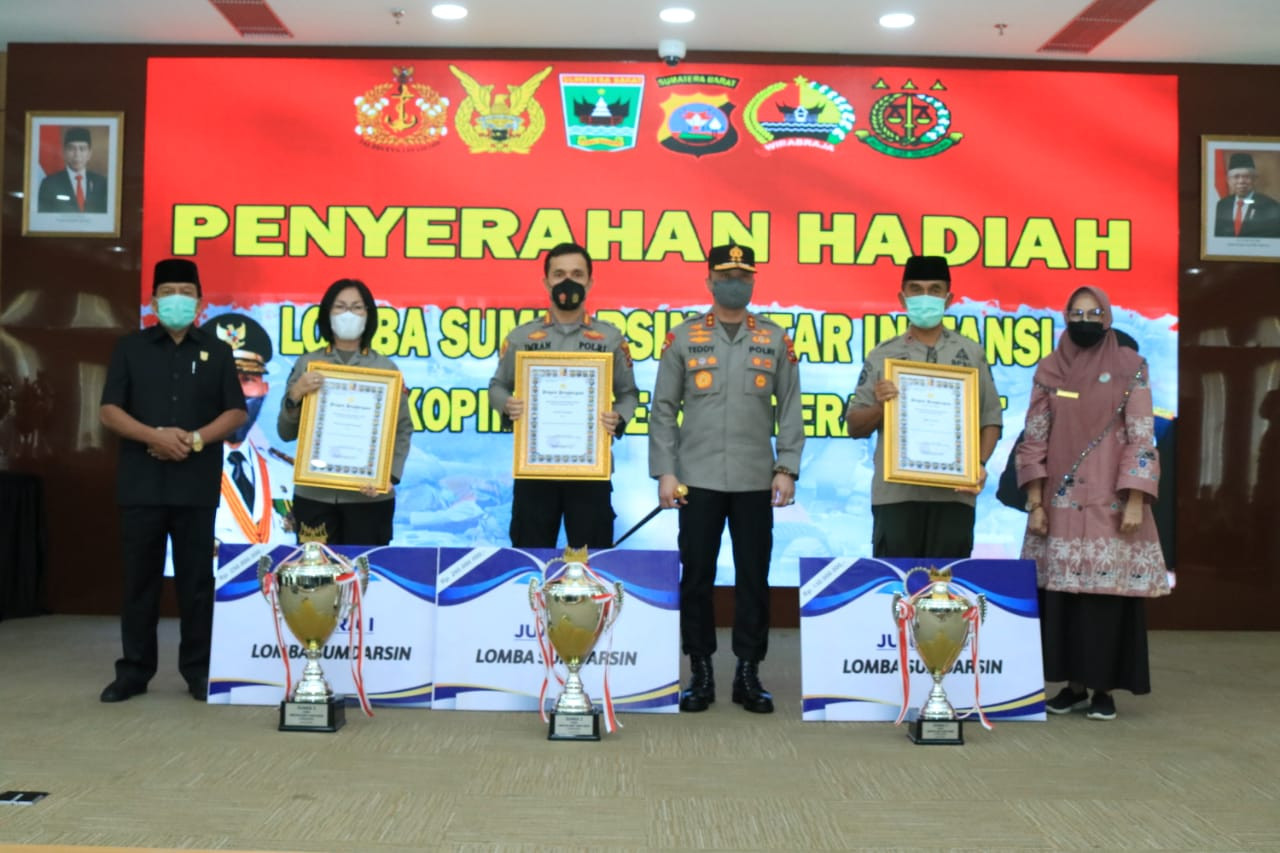 Lomba SUMDARSIN, Kapolda Sumbar: Kita Semua Berpartisipasi Menyumbangkan Angka Capaian Vaksinasi 