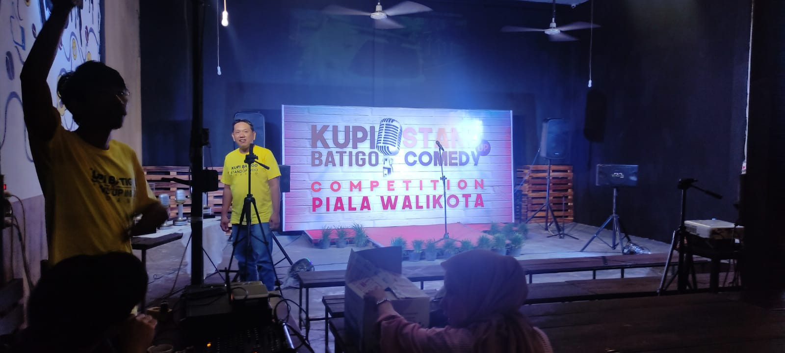 Kupi Batigo Tempat Panggungnya Conpetition Stand Up Indo