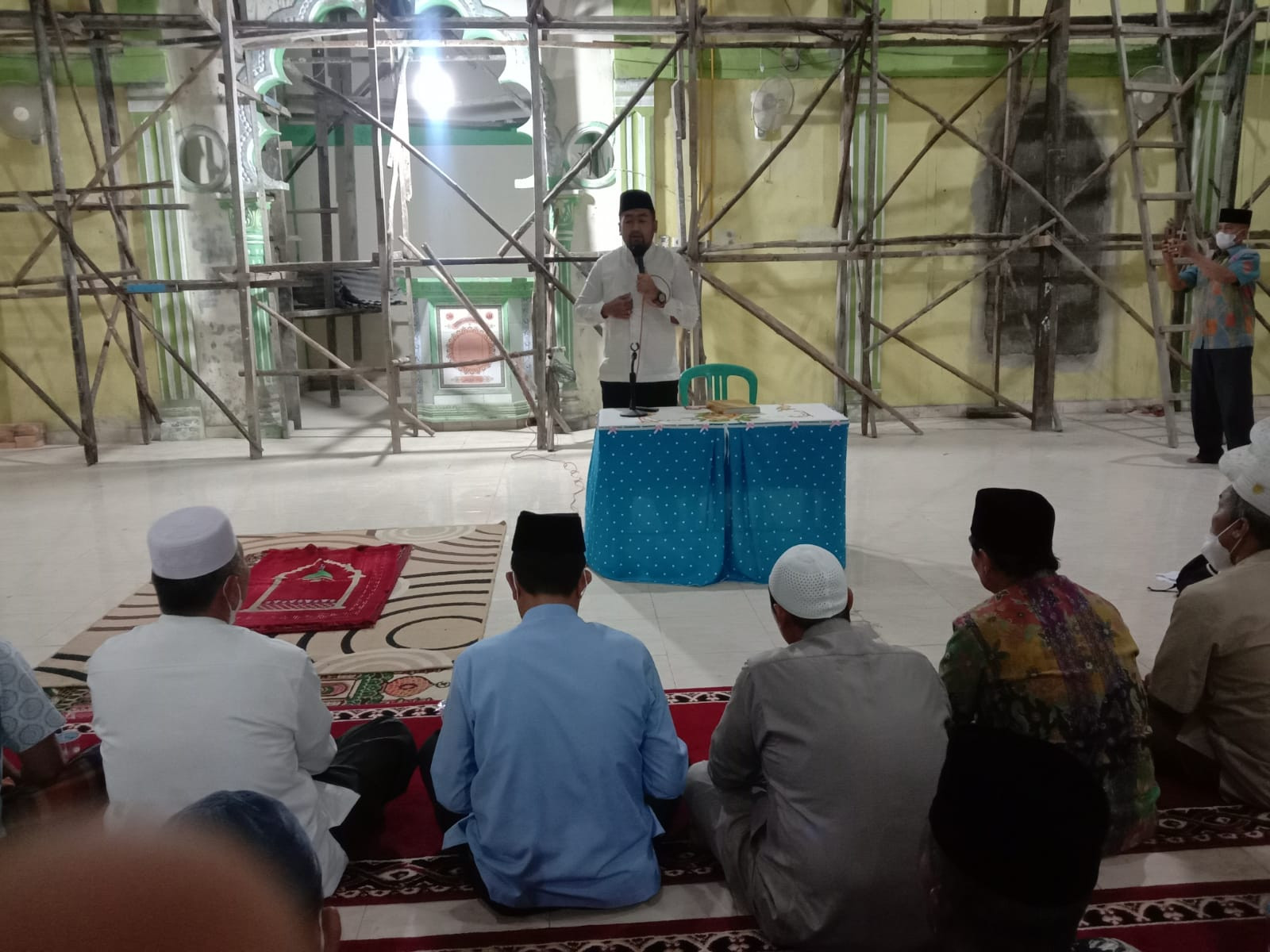 Wagub Sumbar Salurkan Bantuan Untuk Korban Gempa di Pasaman Barat.