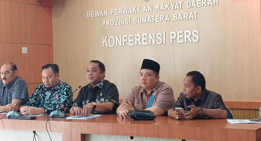 Kejadian Skimming Rekening Nasabah Bank Nagari, Komisi III DPRD Gelar Rapat Kerja 