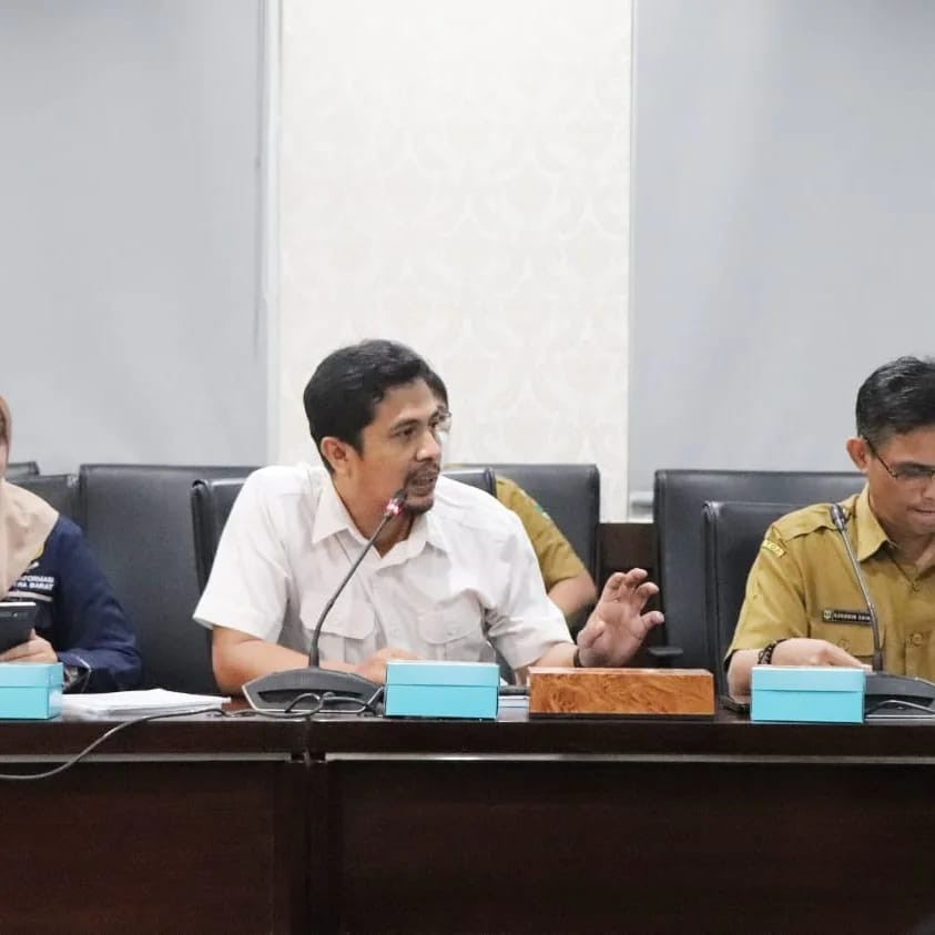 DPRD Sumbar Segera Menetapkan Ranperda Keterbukaan Informasi Publik (KIP) Menjadi Perda.