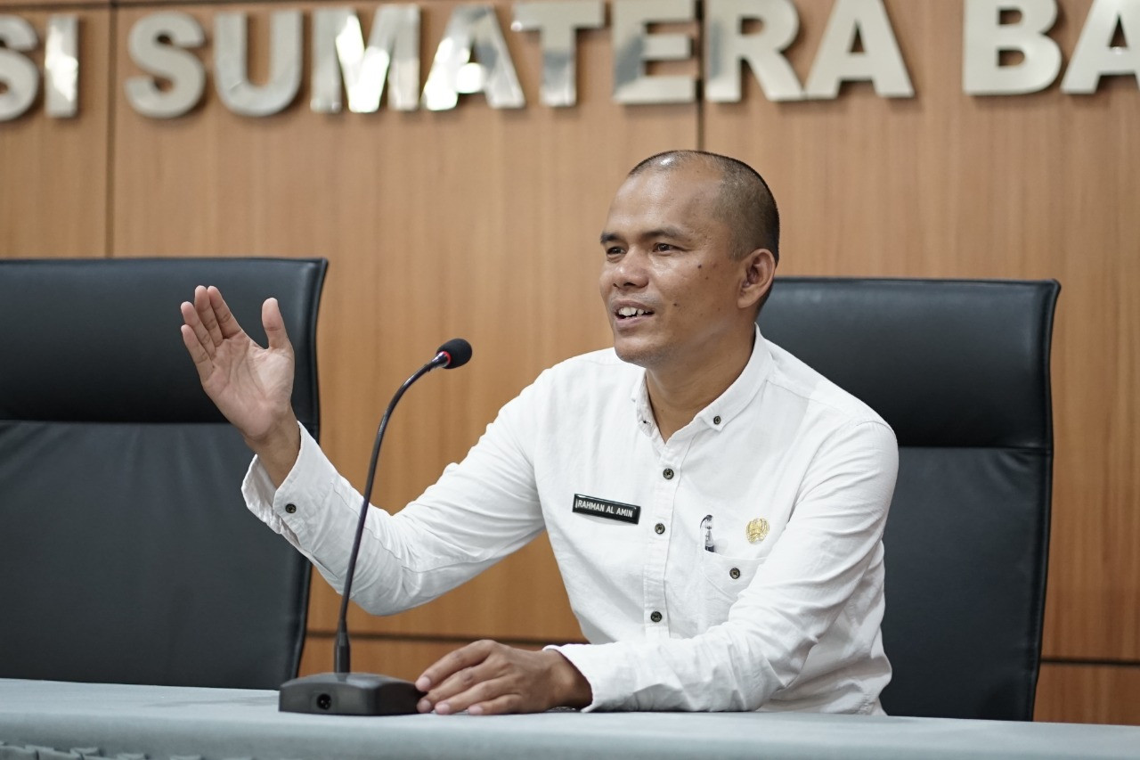 Empat Pengurus Parpol Konsultasi ke Help Desk KPU Sumbar 