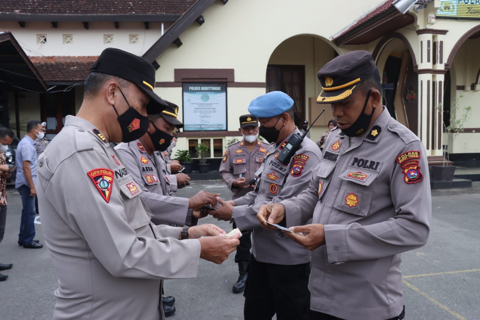 Propam Polres Bukittinggi Melaksanakan Gaktibplin Kepada Personi