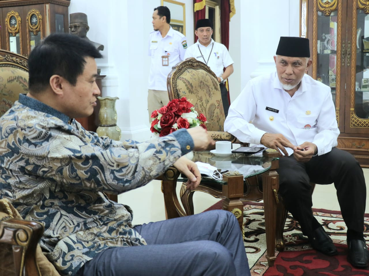 Bertemu Gub Sumbar, Konjen Tiongkok Tawarkan Kerjasama Dengan Provinsi Yunan