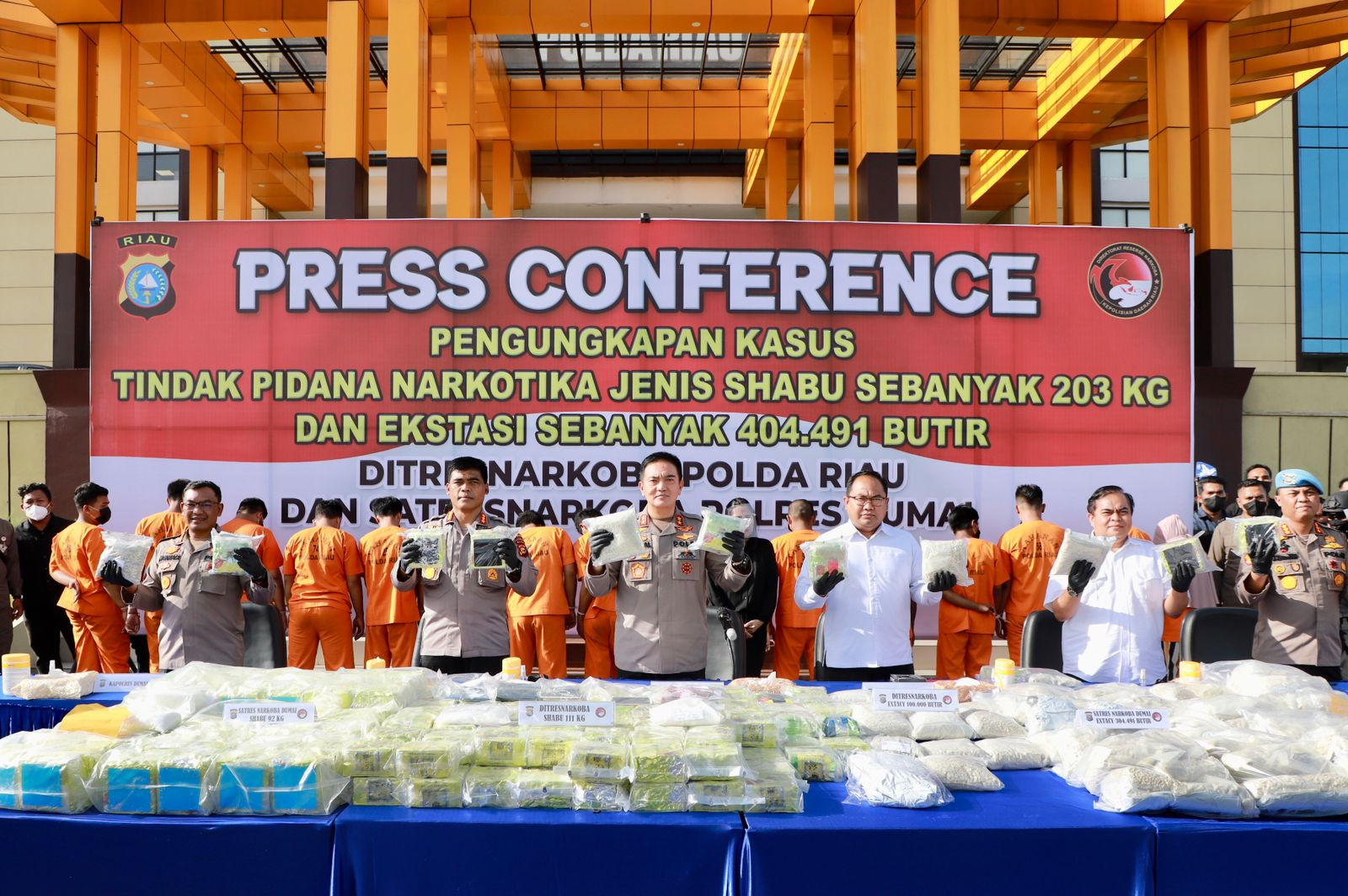 Polda Riau Ungkap Kasus Narkoba, Amankan 203 KG Sabu dan 404.491 Butir Ekstasi