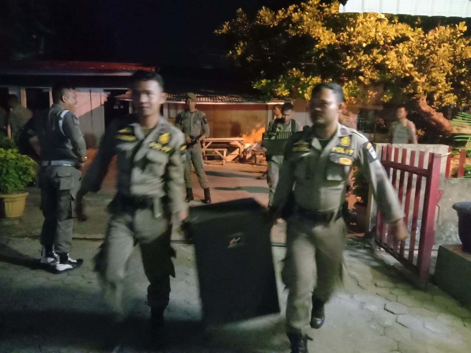 Pol PP Padang Kembali Melakukan Pengawasan di Sejumlah Karaokean