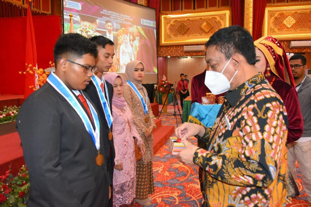 244 Lulusan Dilantik, SMAK Padang Lahirkan SDM Mumpuni