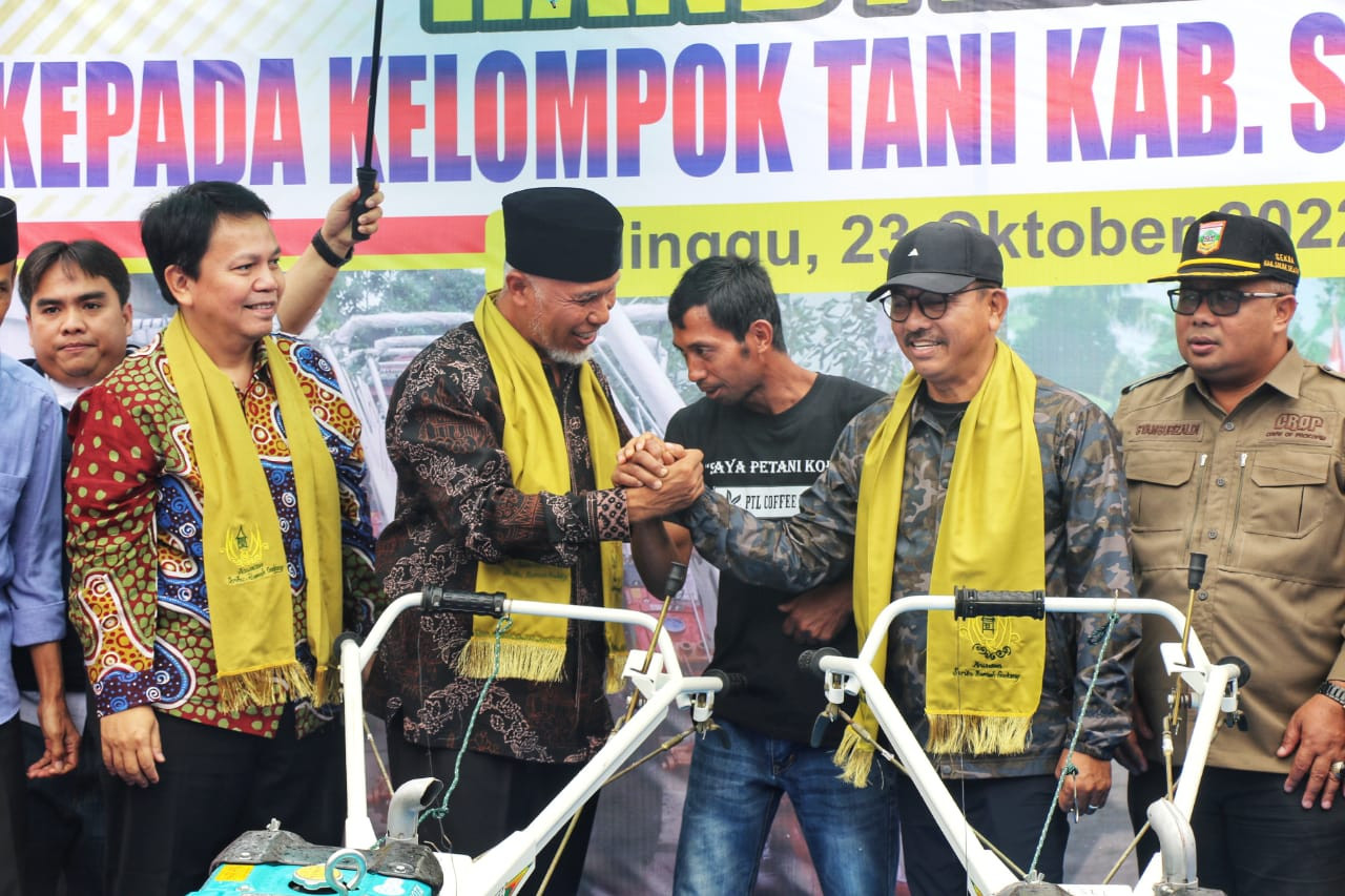 Resmikan Rumah Produksi Pertanian Kopi, Gubernur Sumbar Dukung Hilirisasi Kopi Wonorejo Berkualitas 