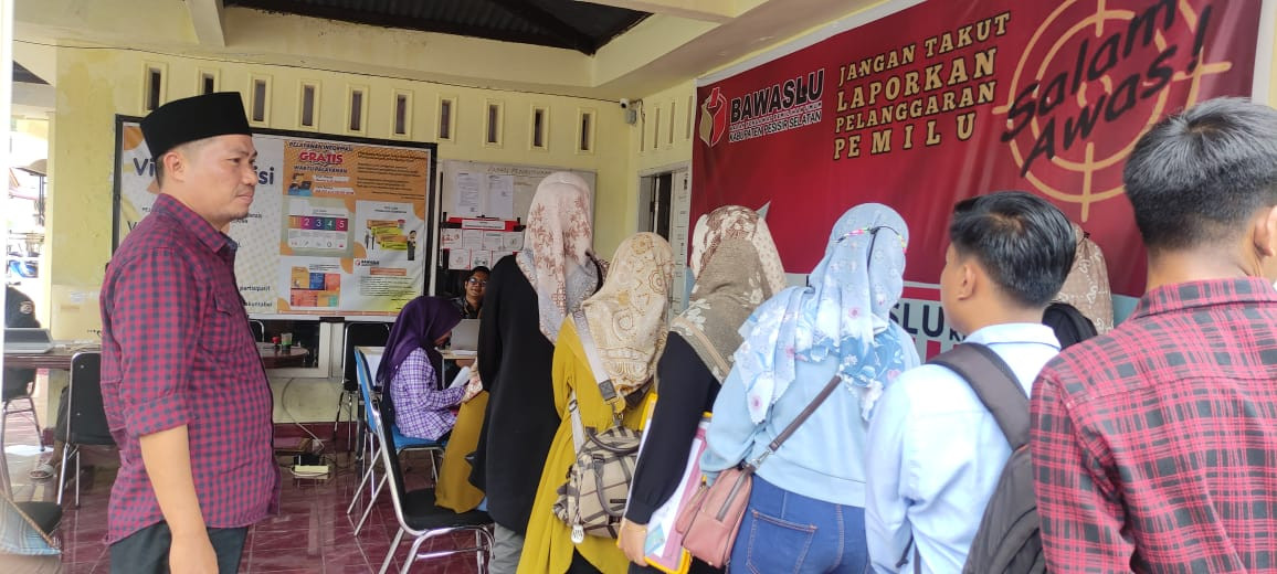 KPU dan Bawaslu Pessel Jadi Monev Terakhir KI Sumbar 2022