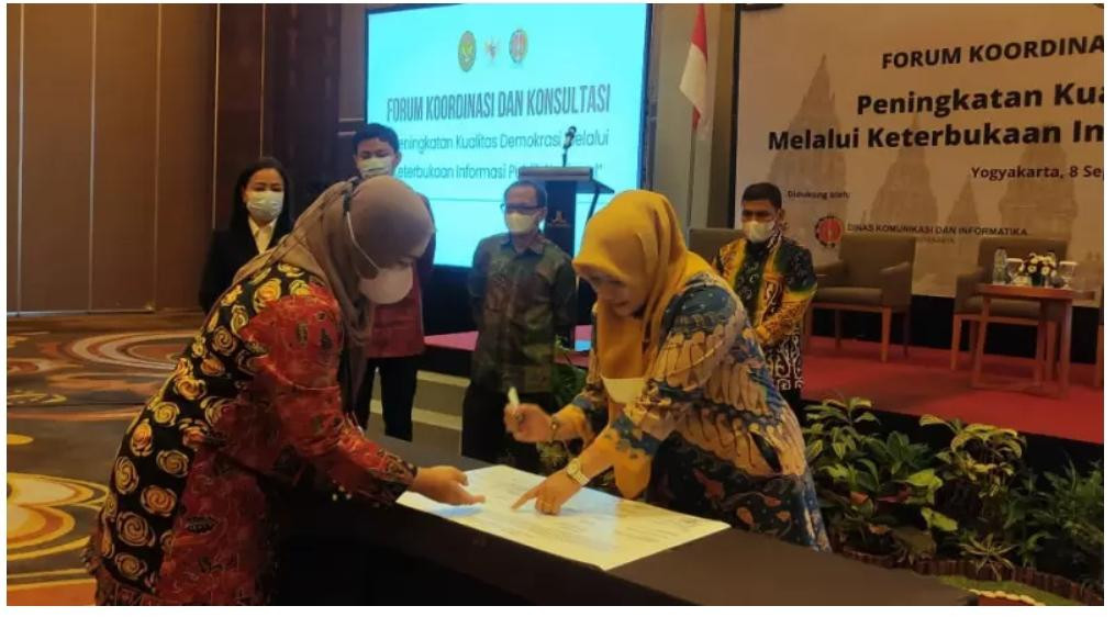 Mahfud Keynoete, Tanti Endang Lestari Teken Deklarasi Jogja 