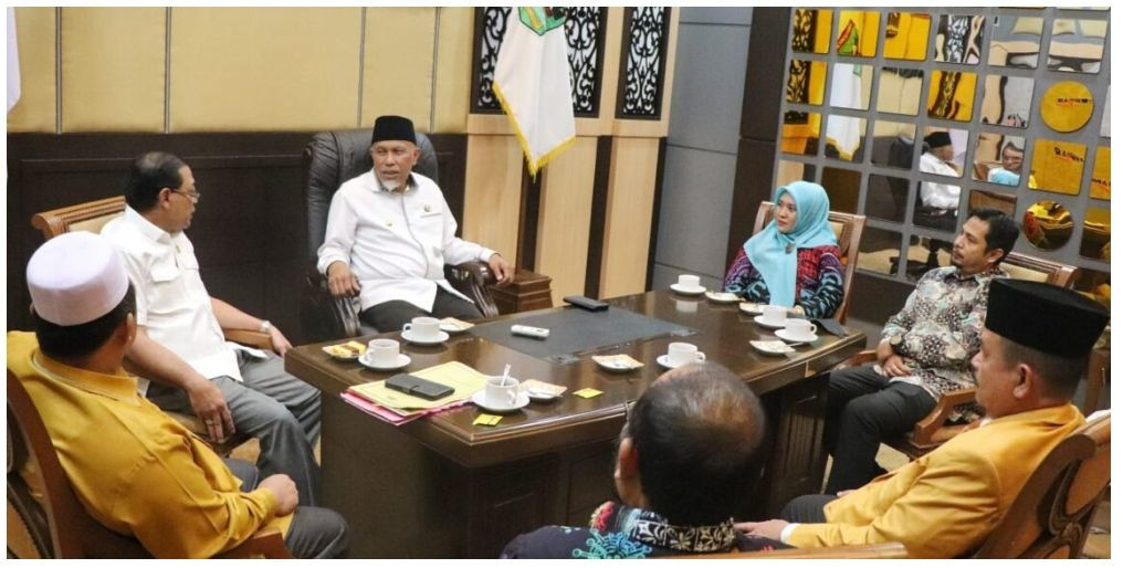 Mahyeldi Doakan 3 Komisioner Ikut Seleksi KI Sumbar 