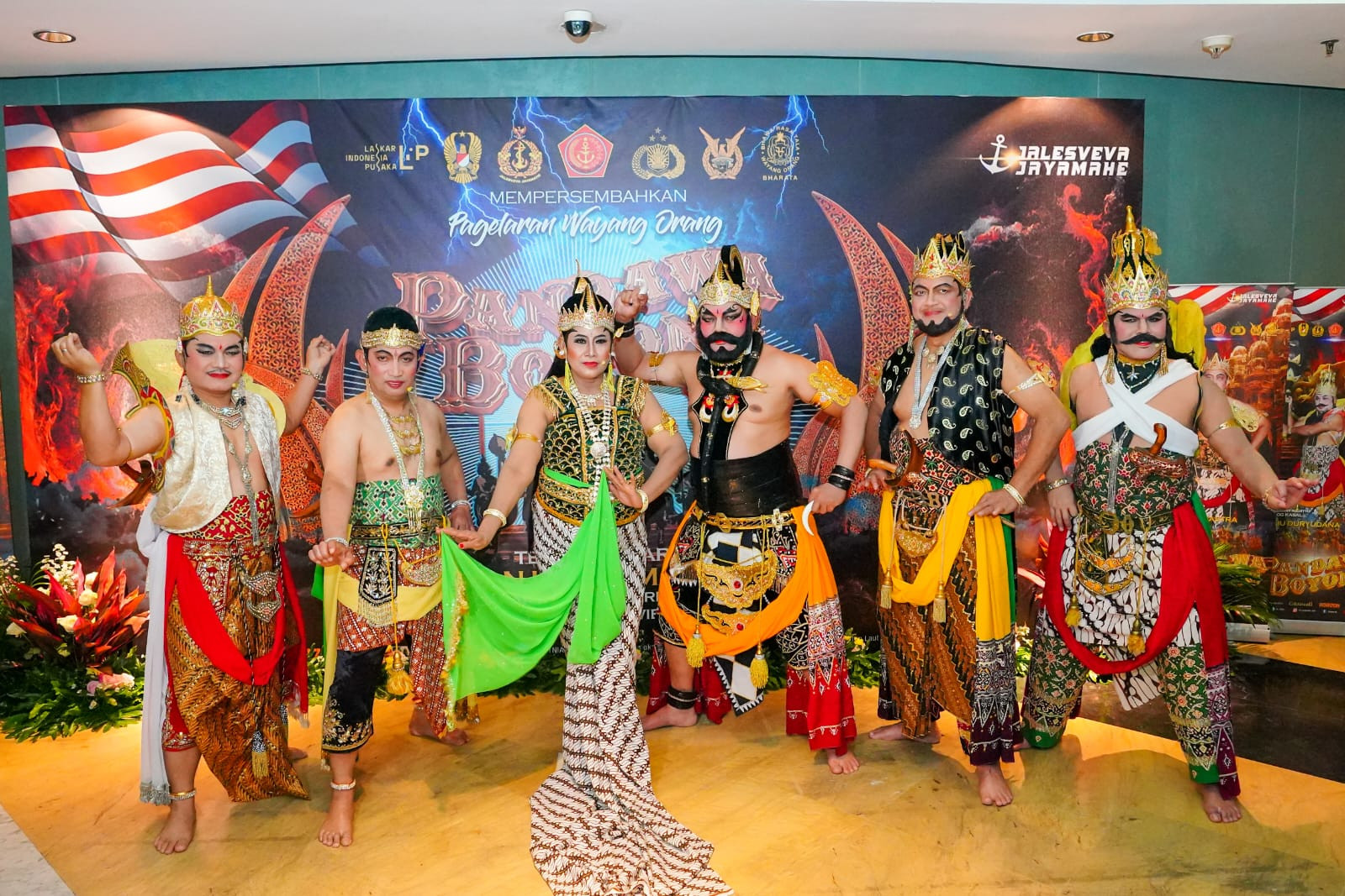 Panglima, Kapolri dan Kepala Staf Main Wayang Orang: Lestarikan Budaya  
