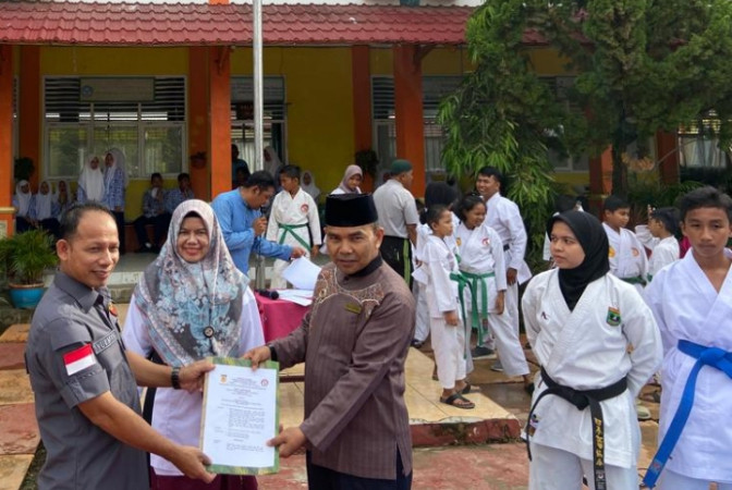 Peresmian Dojo Lemkari SMP 1 Painan, Yulman: Pengembangan Karate Berbasis Sekolah Kembali Digiatkan