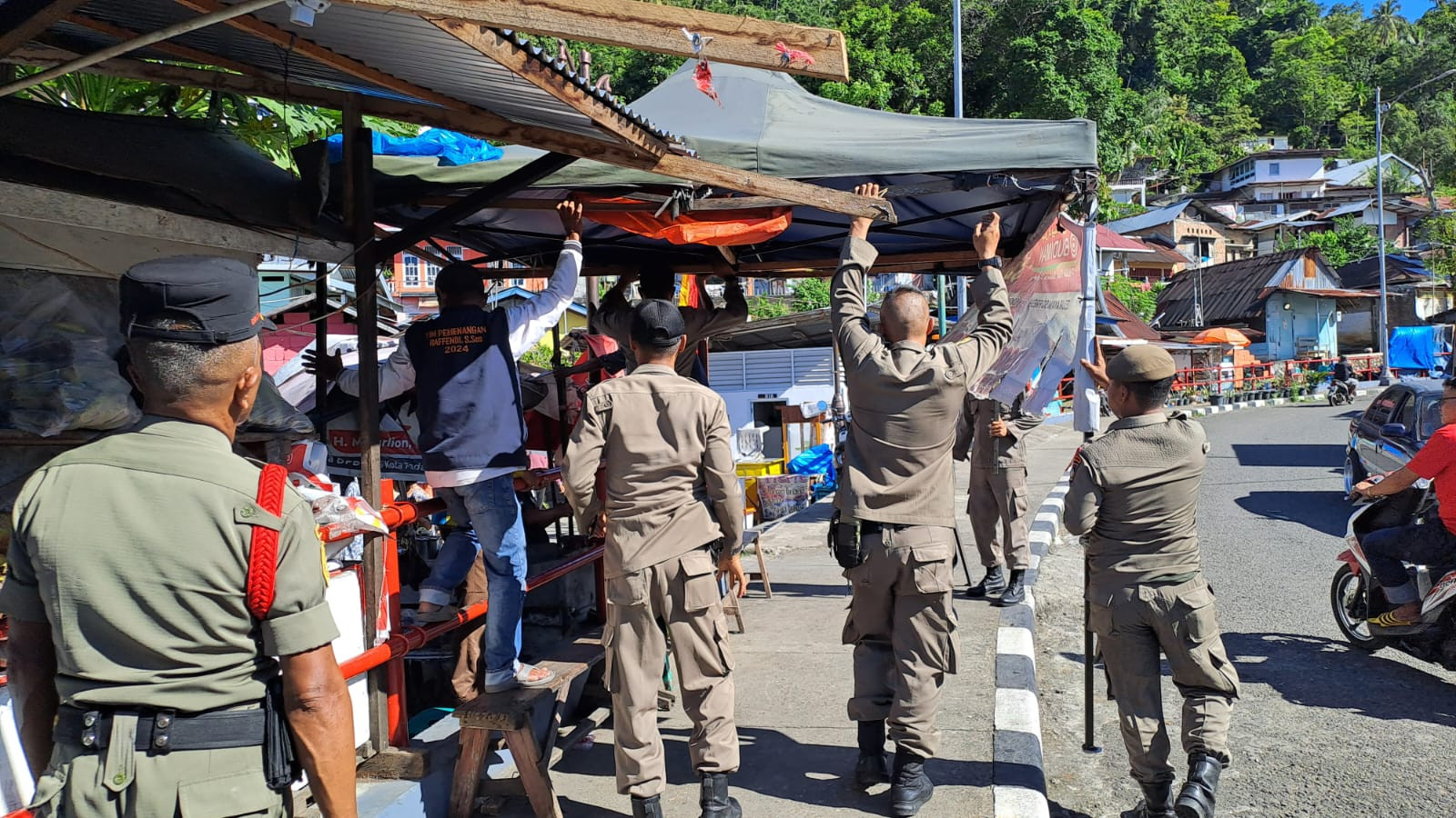 Kasat Satpol PP Padang: Ini Bukan Penertiban, Melainkan Membantu Masyarakat 
