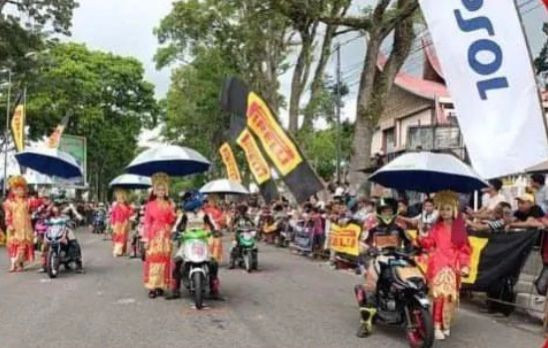 Gadih Minang Pakai Baju Adat Di Acara  Road Race, Panitia Dituntut Minta Maaf