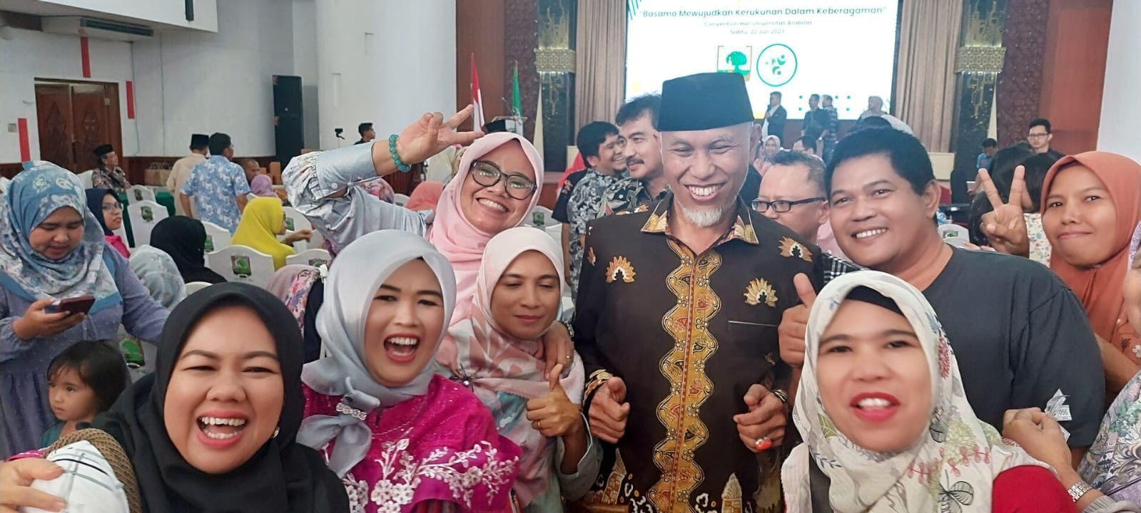 Taragak Basuo IKA Faperta Unand, Meski Beragam Tetap Kompak 