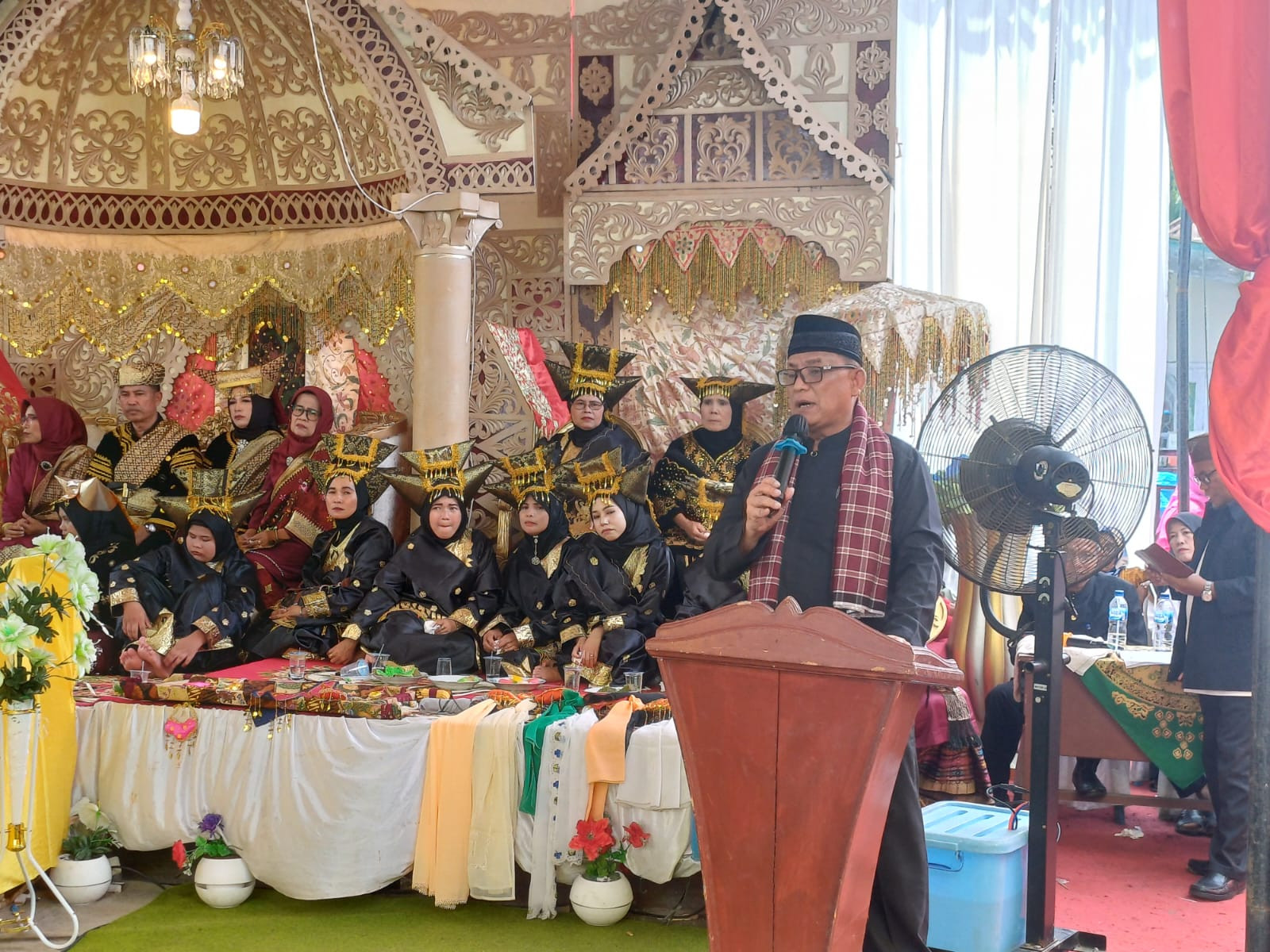 Lubuk Nyiur IV Koto Mudiak Baralek Gadang, Datuak Rajo Gamuyang Basalin Baju  