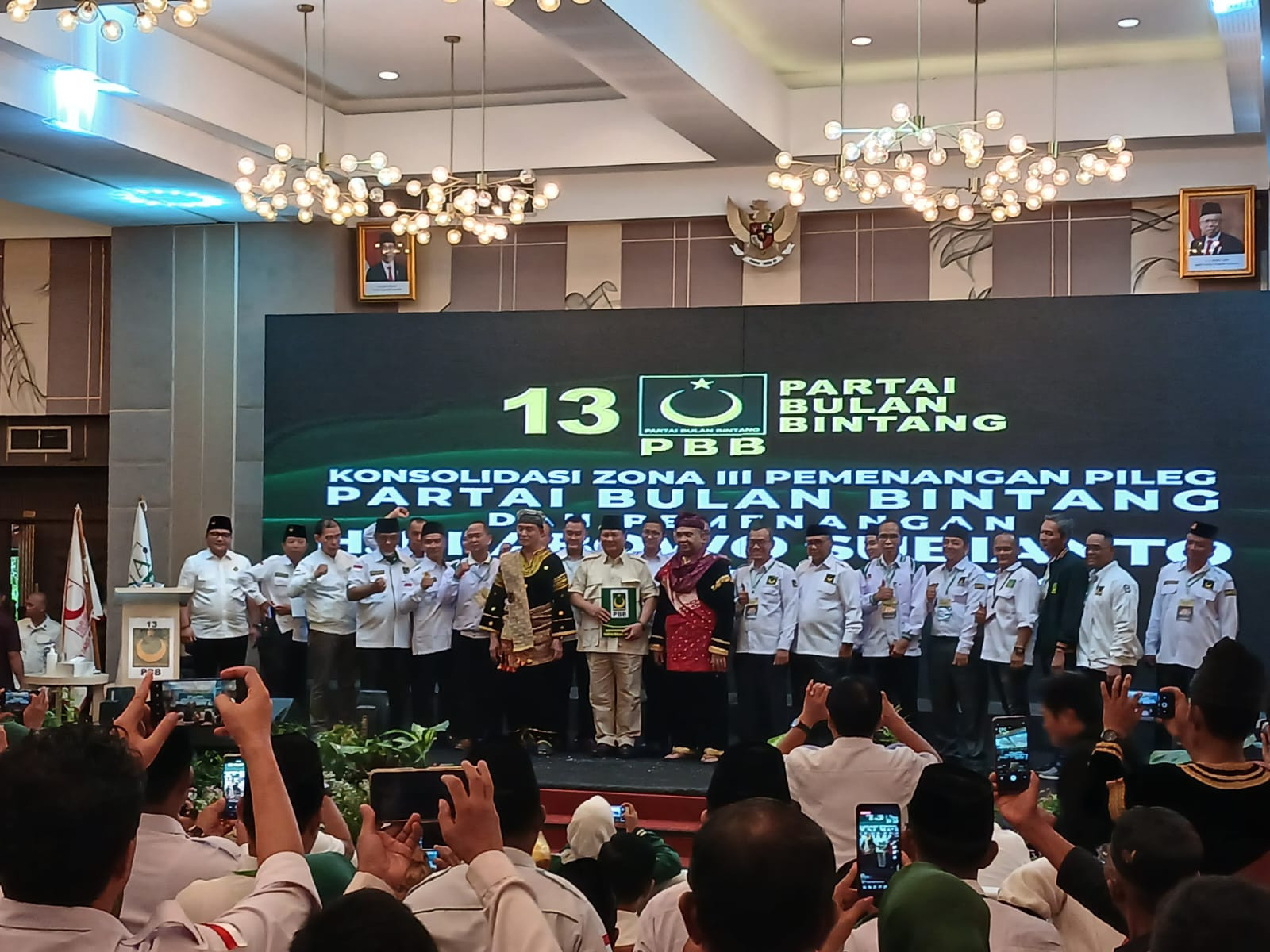 Ketua Umum PBB, Yusril Minta Kader Menangkan Prabowo Subianto 