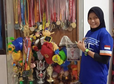 Mendali Atletik Sumbang ke - 17