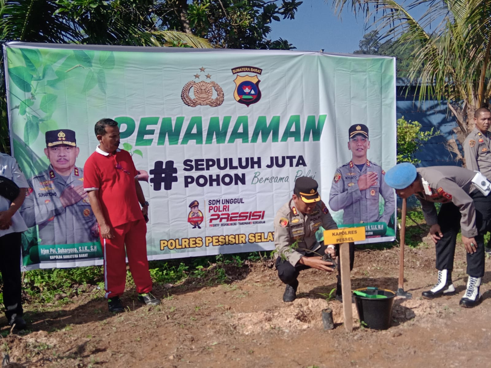 Polres Pessel Tanam 10 Juta Pohon 