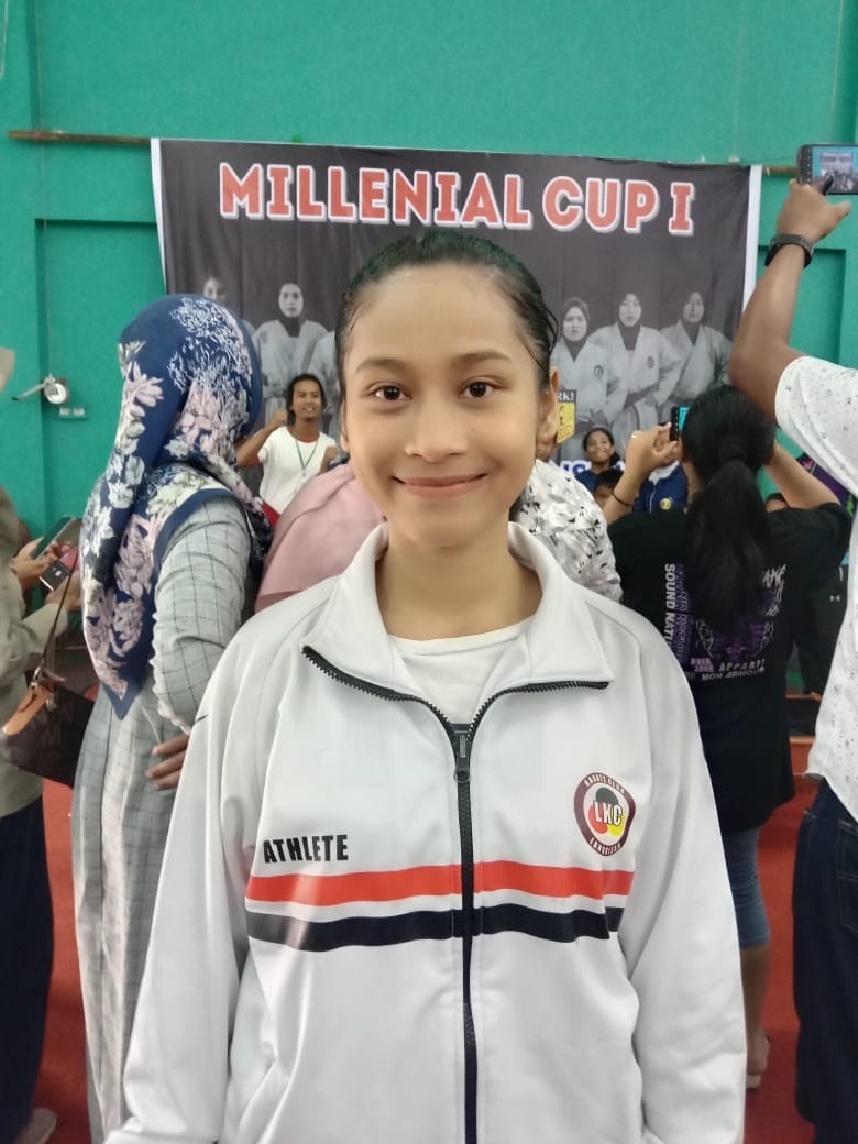 Karateka Citra Anisa Edwar Persembahkan Emas Untuk Pessel 