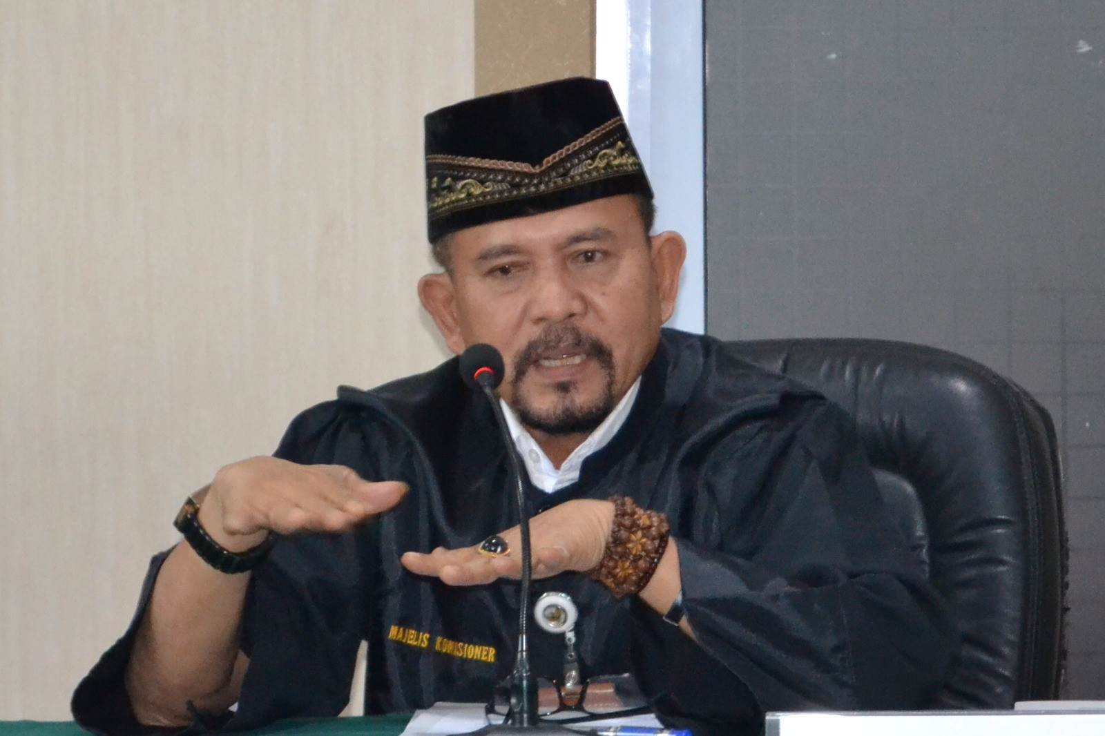 KI Sumbar Dibekukan, Pres KI Sumatera , Zulfa: KI Pusat Harus Cabut Predikat Sumbar Informatif