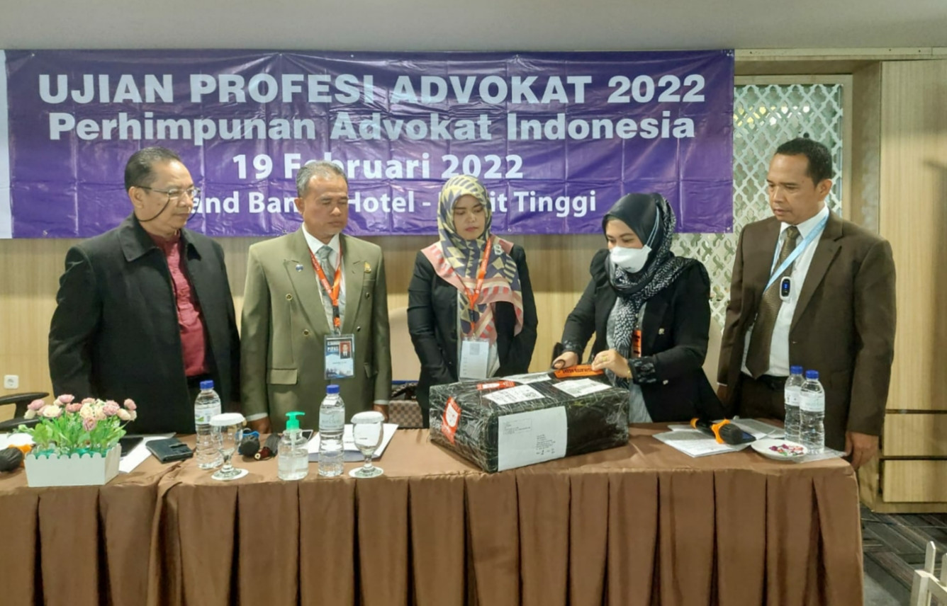 PERADI Bukittinggi Laksanakan Ujian Profesi Advokat Pertama di Tahun 2022