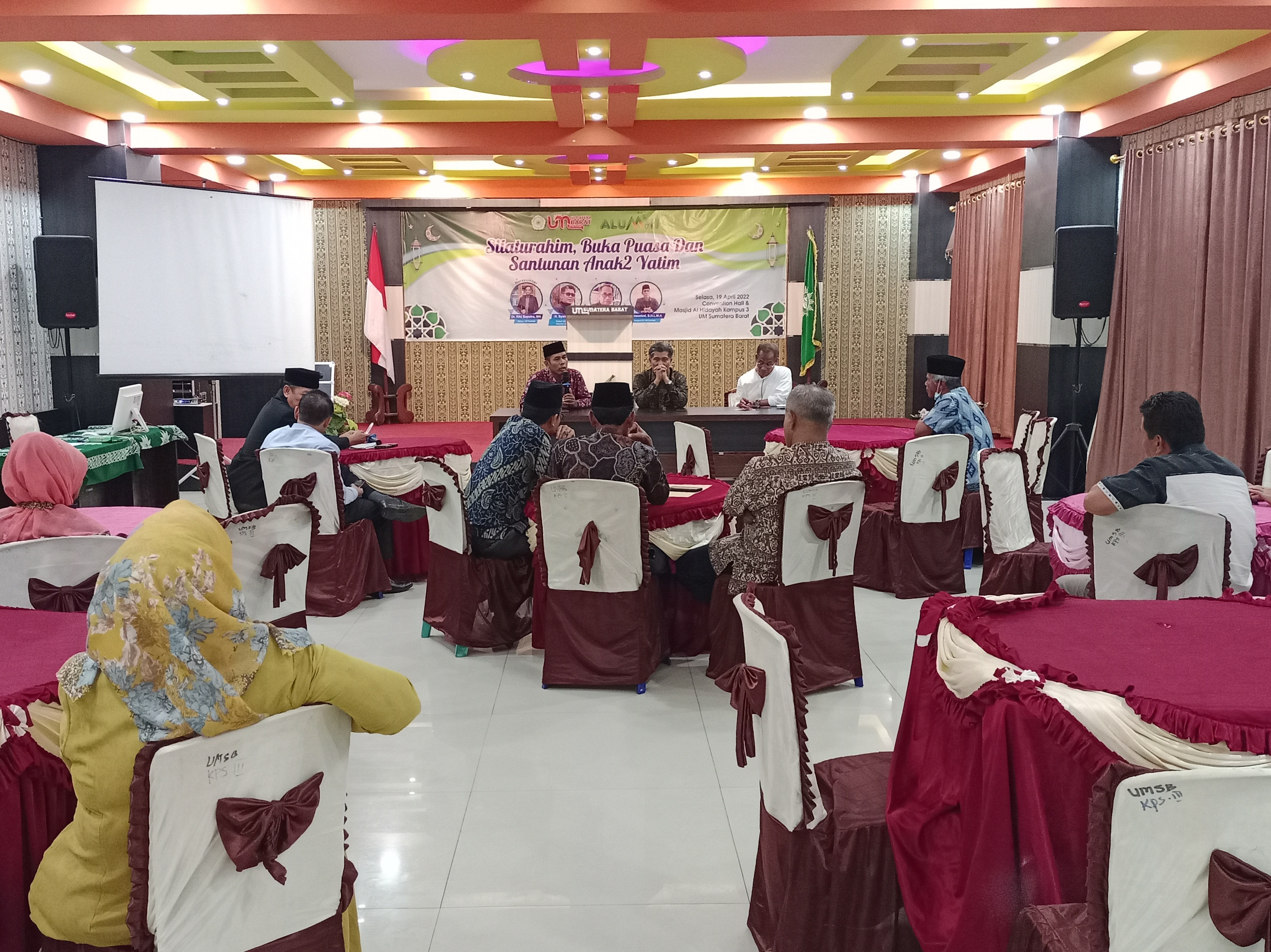 Silahturahmi dan Buka Puasa Jadikan Ajang Konsolidasi Organisasi Ikatan Alumni UM Sumbar