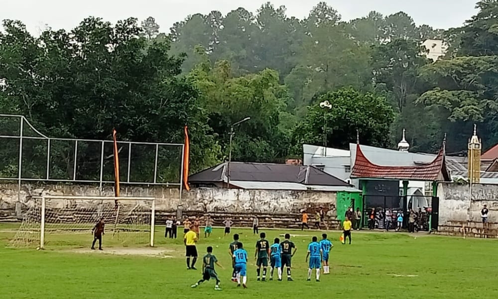 Kesebelasan Pesantren Diniyah Pasia Menang 2-1 Hadapi Pesantren Mualimin