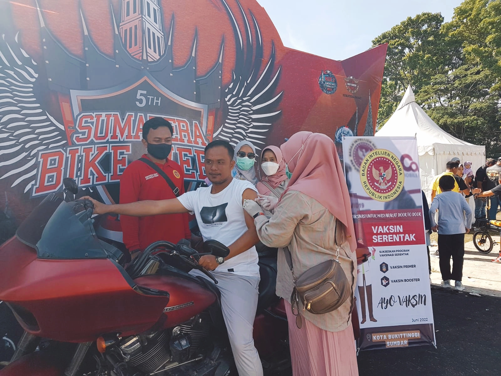 BINDA Sumbar Tetap Gelar Vaksinasi Covid-19 di Tengah Acara HDCI di Bukittinggi