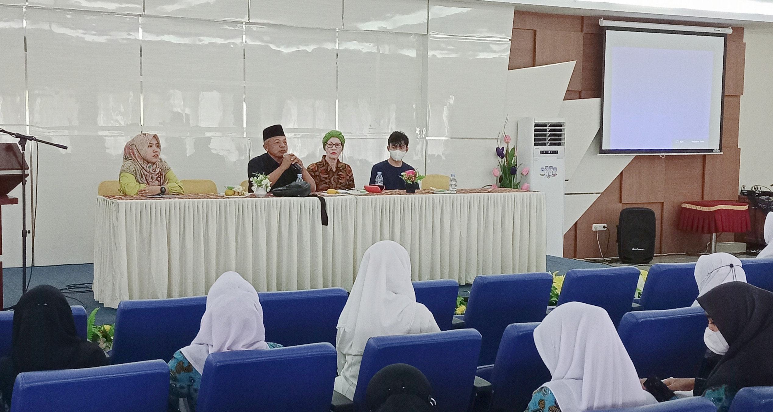 Kuliah Umum Universitas Fort De Kock: Peluang Belajar dan Formasi Kerja di Australia