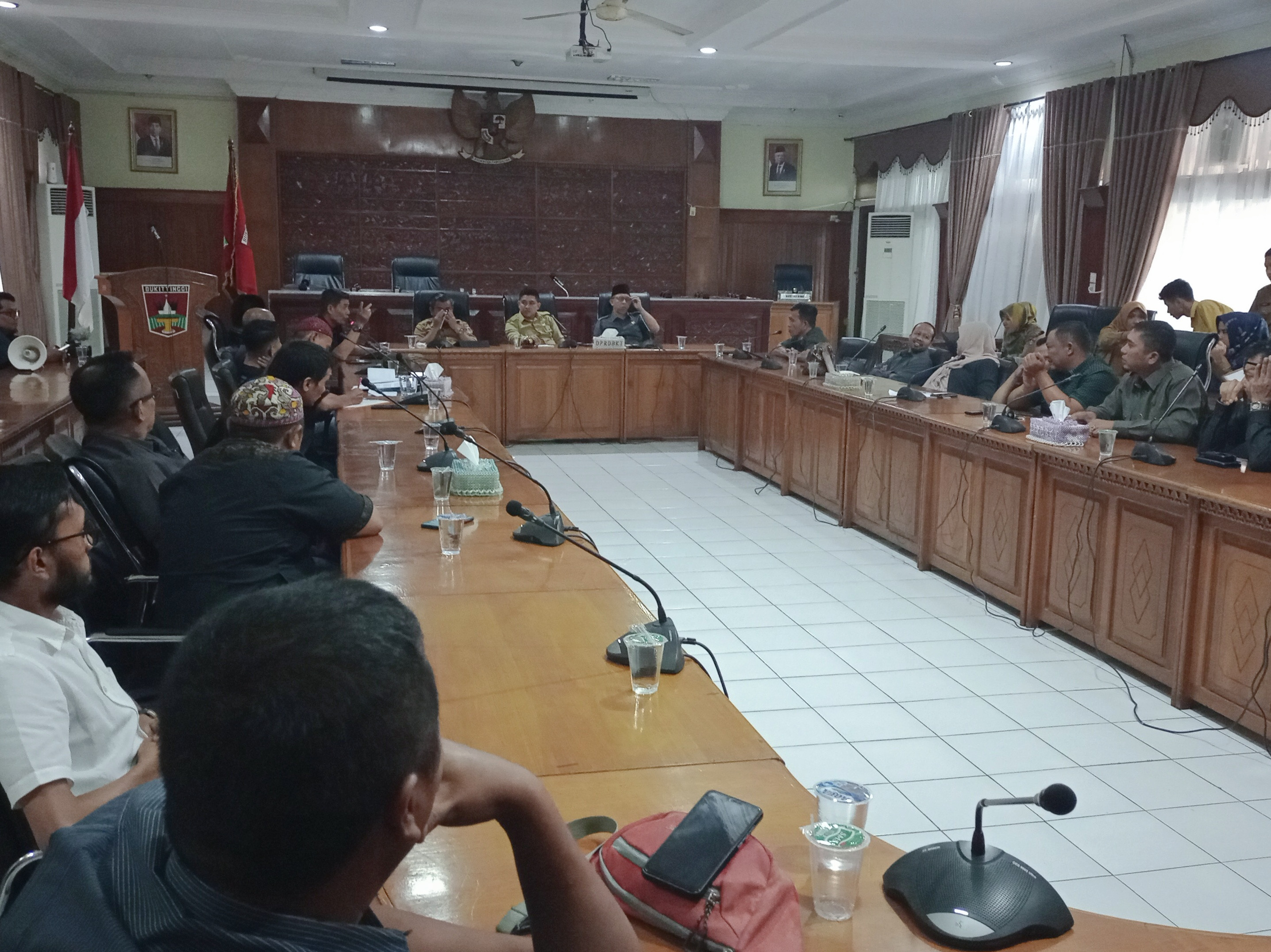 Proyek Awning Pasar Atas Kota Bukittinggi Dihentikan Sementara