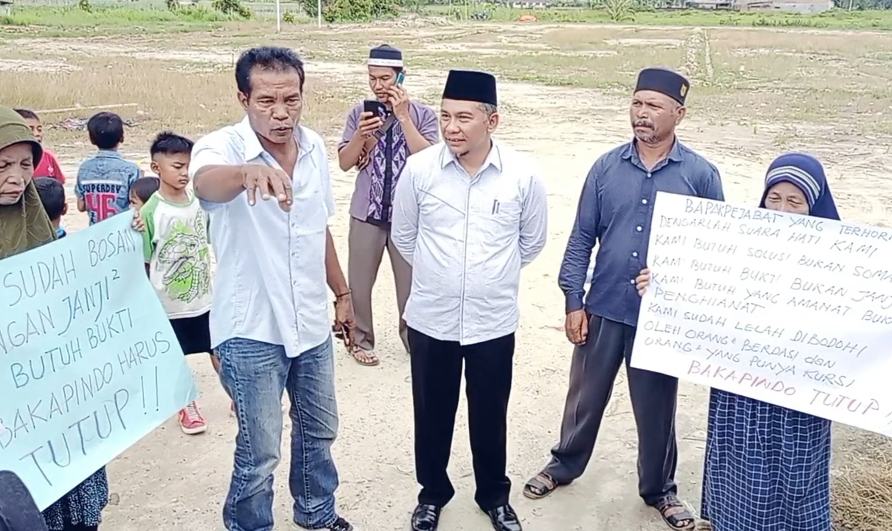 Warga Durian Kamang Kab Agam, Minta Kejagung, DPR atau Presiden RI Ambil Alih Perkara PT. Bakapindo 