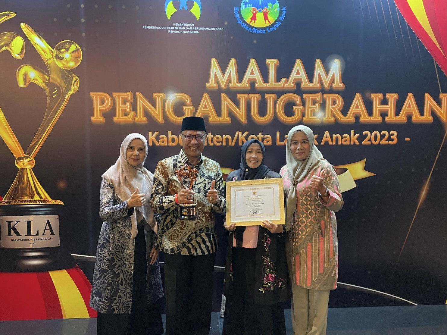 Kementerian PPPA Beri Penghargaan Bukittinggi sebagai Kota Layak Anak Kategori Nindya 