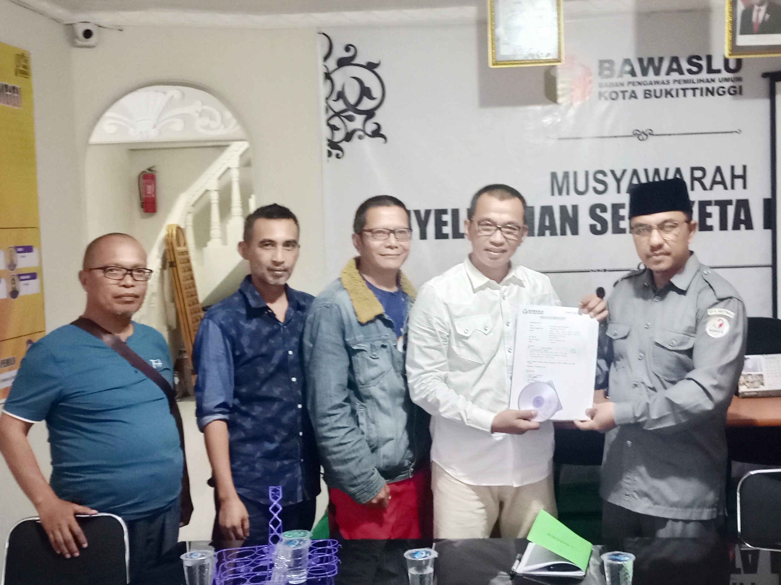 Butuh 2 Hari Penuhi Syarat Formil dan Materil Dugaan Walikota Bukittinggi Kampanye Terselubung 