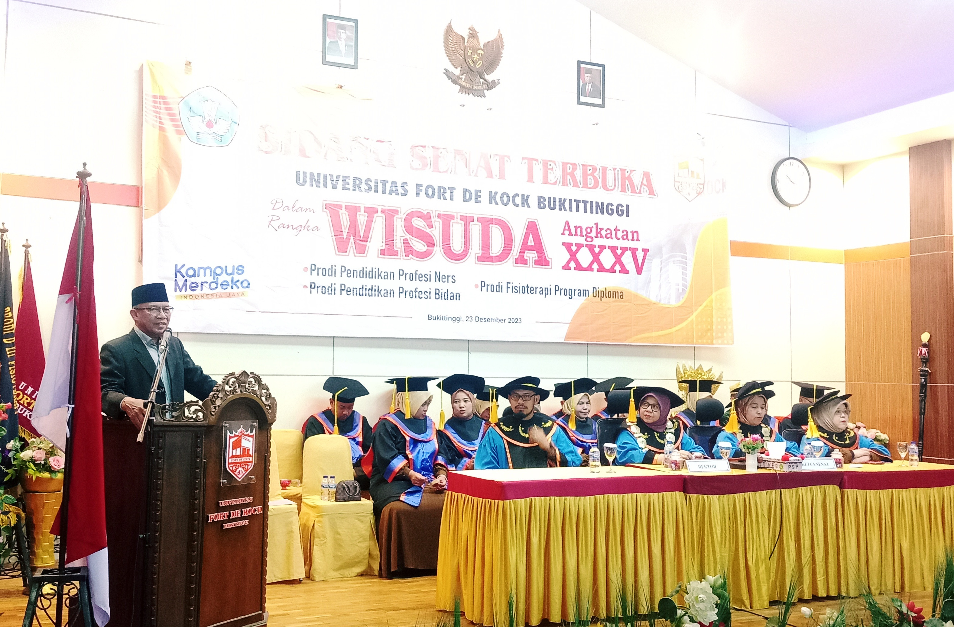 Universitas Fort de Kock Bukittinggi Gelar Wisuda Angkatan XXXV