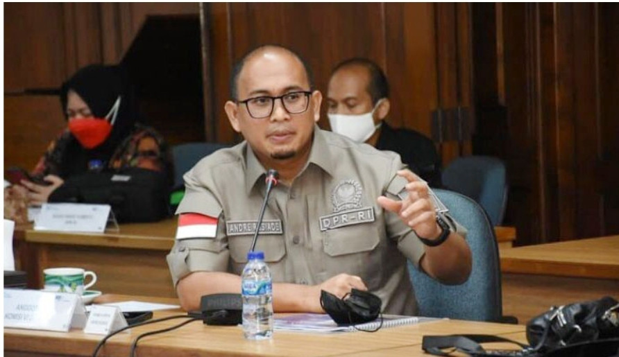 Andre Rosiade Bongkar Permainan Bisnis Tes PCR