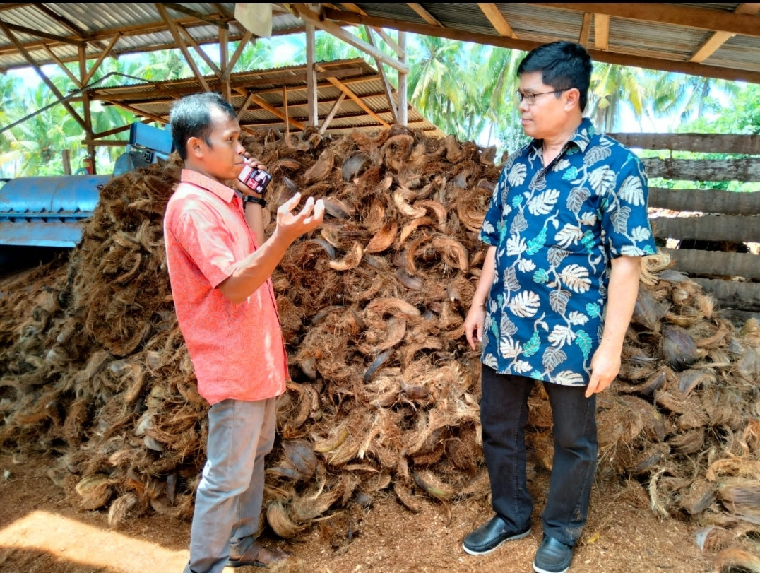 Kisah Sabut Kelapa Ulakan, Dari Sampah Menjadi Jok Mobil Mewah