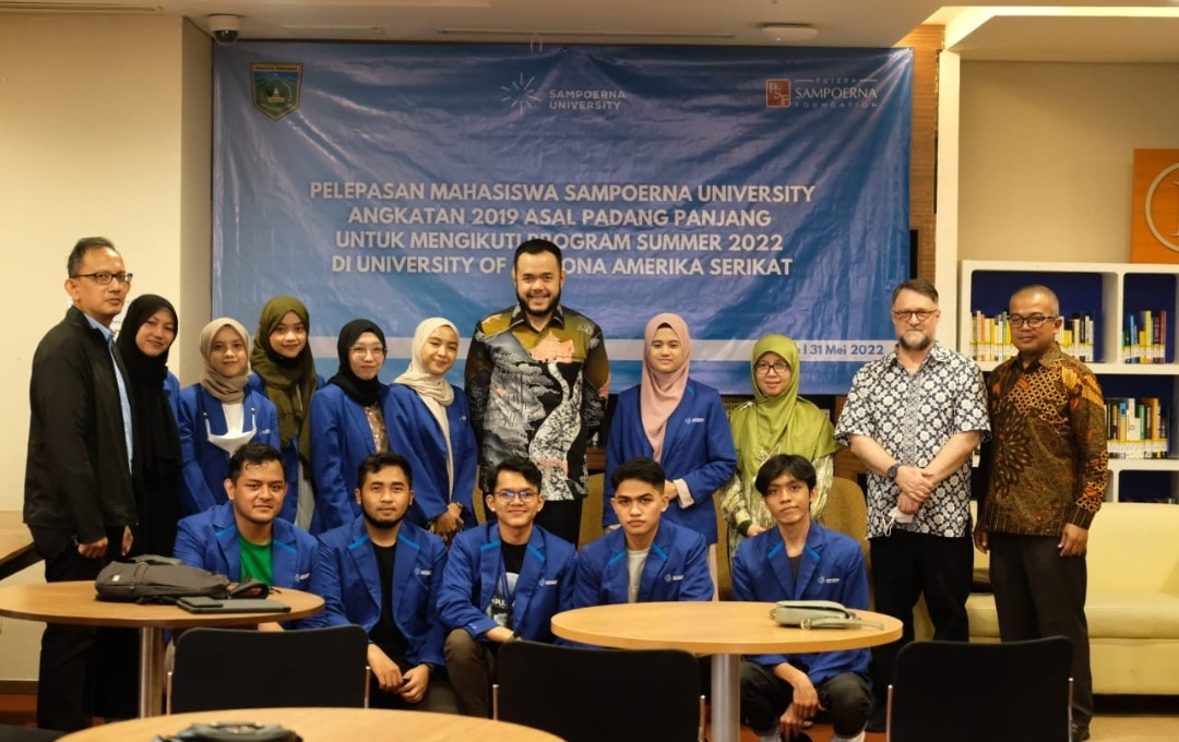 Wako Fadly Amran Lepas 11 Mahasiswa Padang Panjang ke Amerika